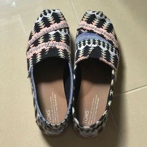 Muti Patterned Tree Slip On TOMS